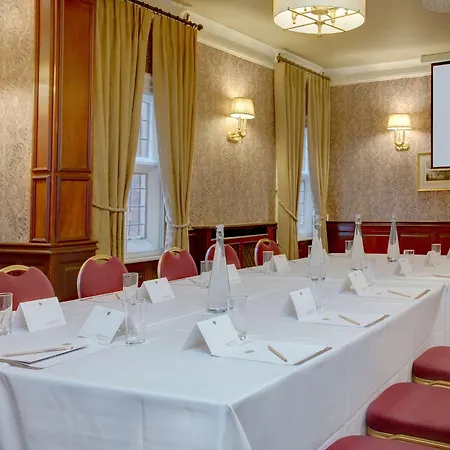 Hotel Western Plough And Harrow 4*