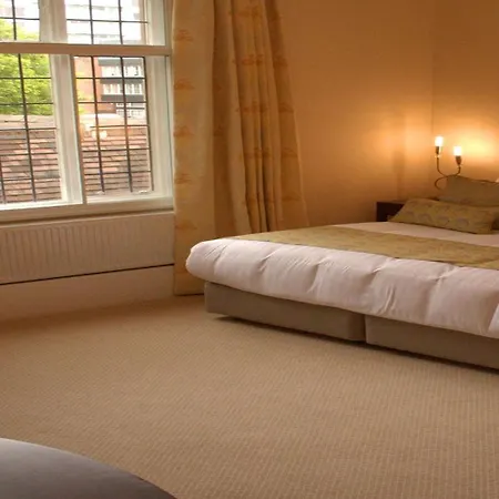 Hotel Western Plough And Harrow 4*