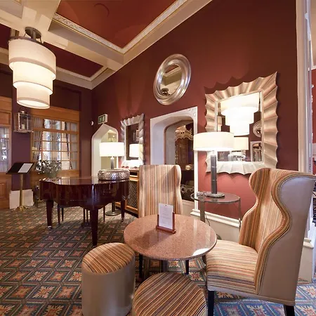 Hotel Western Plough And Harrow